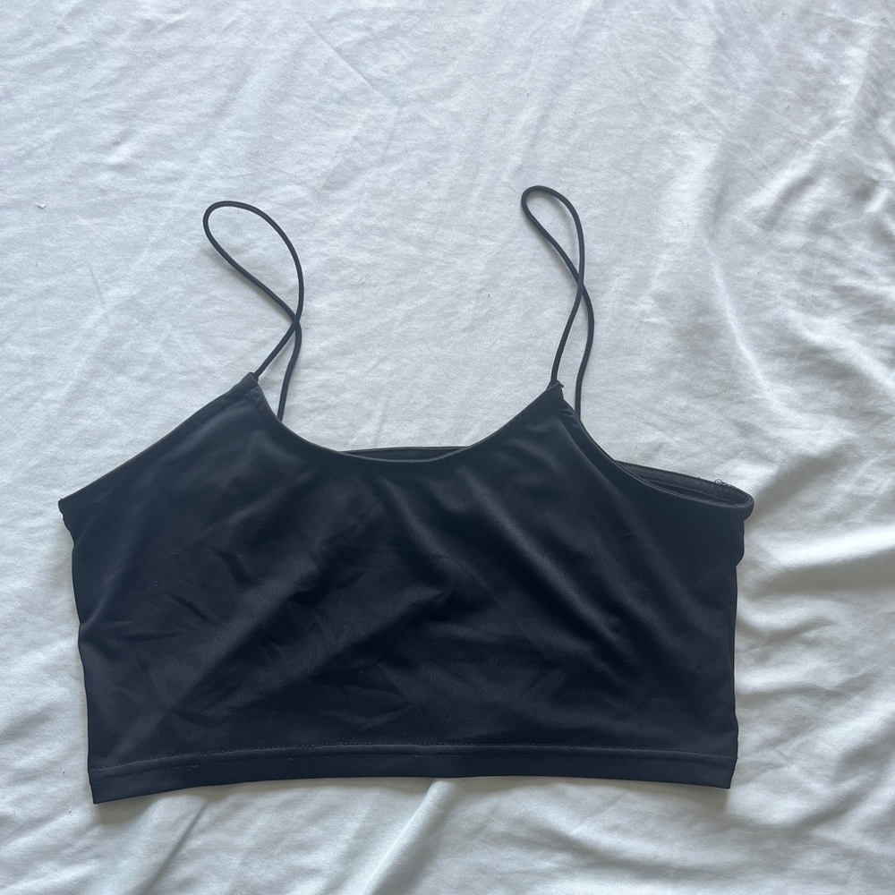 SHEIN Elegant Black Crop Top